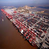 洋山深水港工程中永磁吊的應(yīng)用