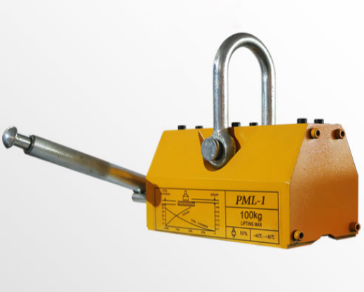 永磁磁力吊在建筑工地上用于鋼材的搬運(yùn)